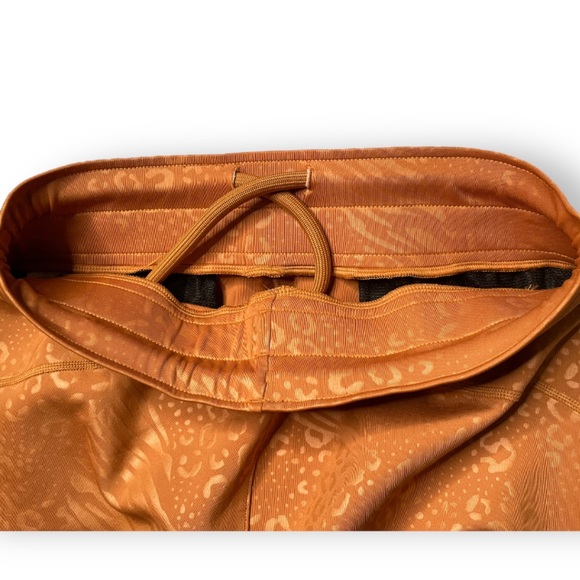 Puma Luxe Embossed Track Pants Wide Leg Size Small - Picture 4 of 7